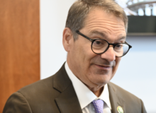 Bilirakis Introduces Bill to Improve VA Prescription Transparency