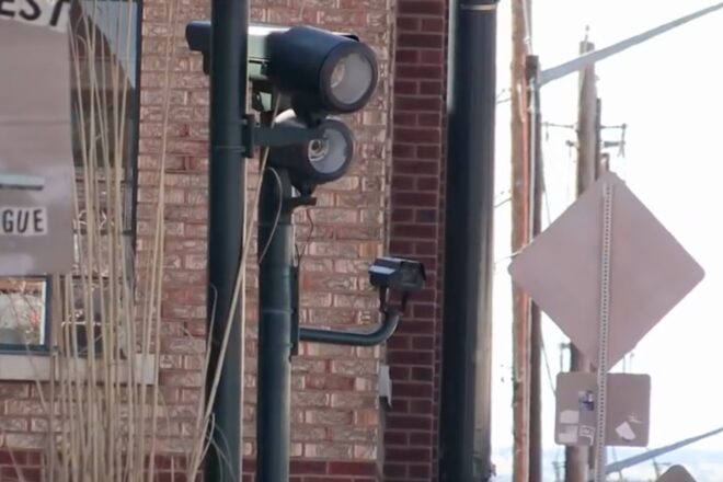 House votes again to eliminate red-light cameras