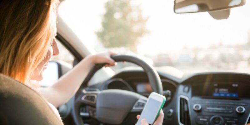 FL lawmakers eye tougher texting while driving ban