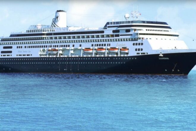 Coronavirus-infected cruise ship steams toward Florida