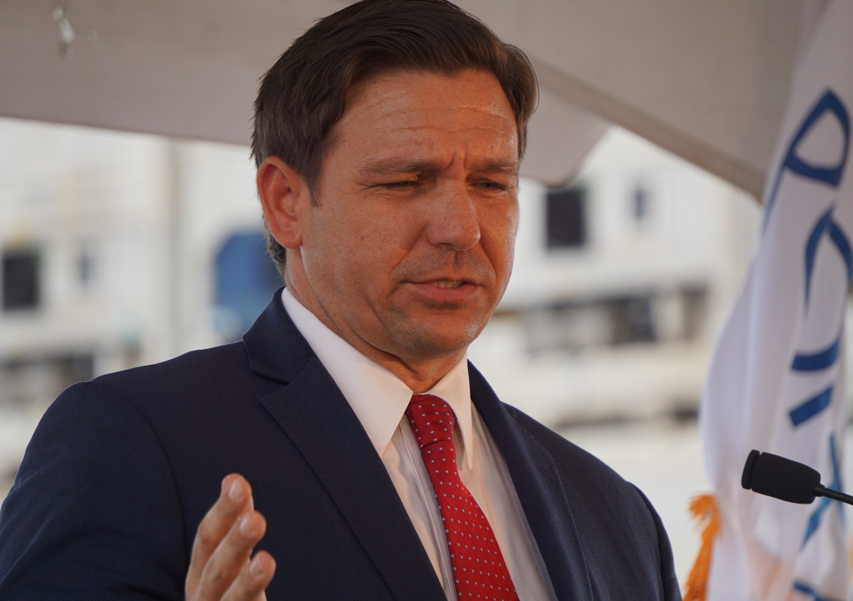 Fried refused to acknowledge DeSantis' successful COVID vaccine roll out
