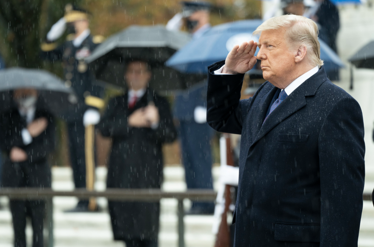 President Donald Trump (R)