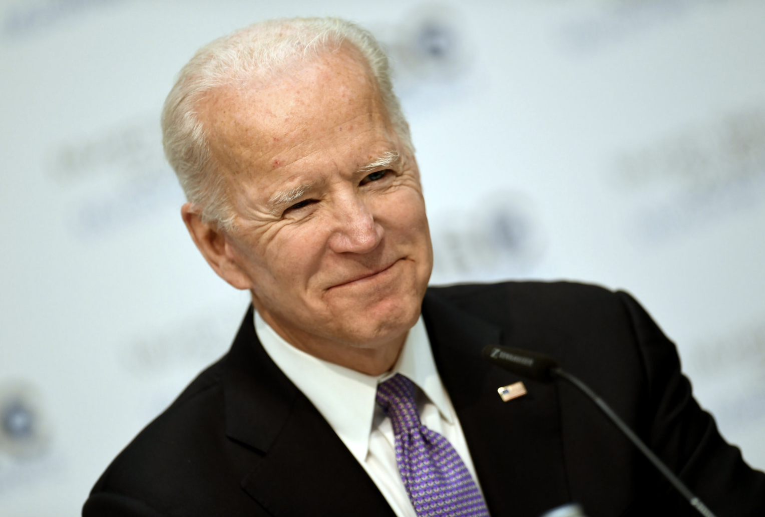 Biden pushes for 'assault weapons' ban