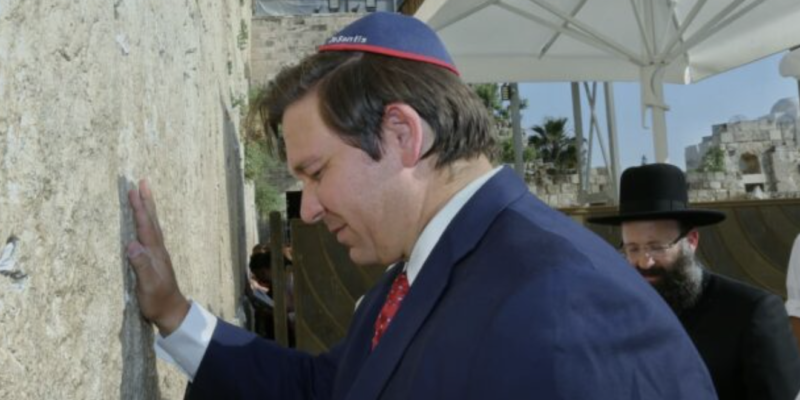 Desantis Urges Floridians to Combat Antisemitism