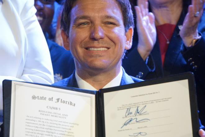 DeSantis Signs Bill to Expand NIL Laws for Collegiate Athletes