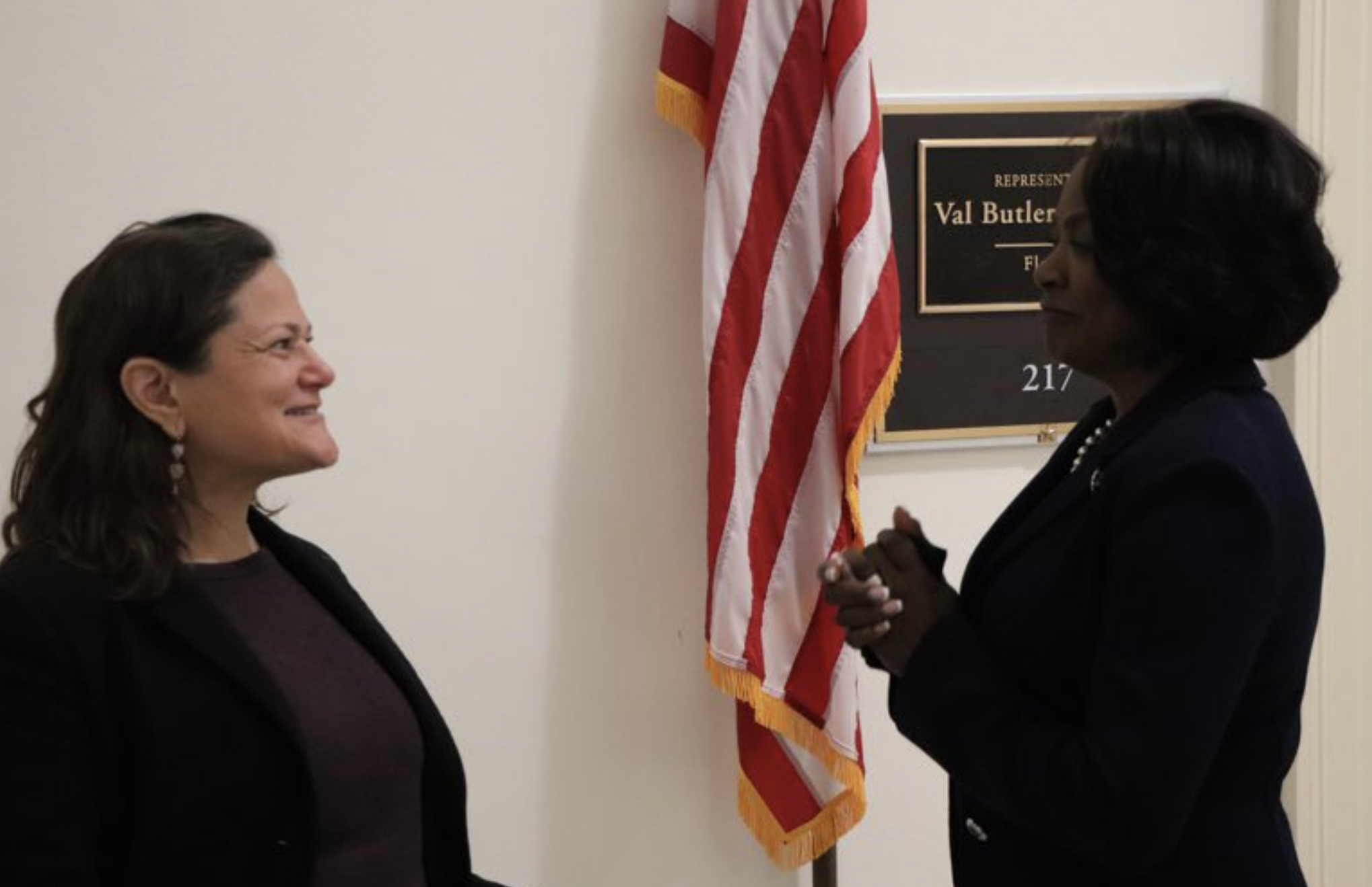 Demings Meets With Progressive Supporter of a Convicted Domestic Terrorist