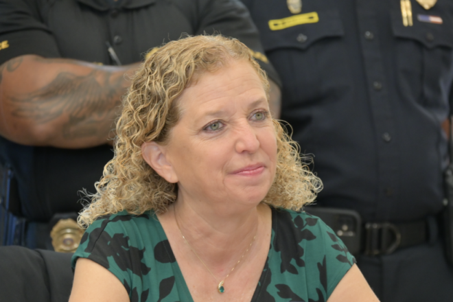 Wasserman Schultz Advances Effort to Free Cuban Artists Jailed After 2021 Protest