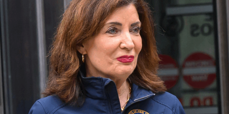 New York Gov. Kathy Hochul Against Raising Taxes in Fears of Exodus to Florida